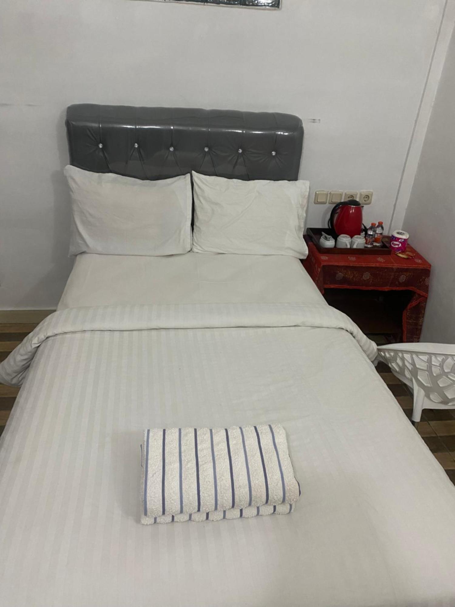 Vandu'S View Guest House & Restaurant توك توك المظهر الخارجي الصورة